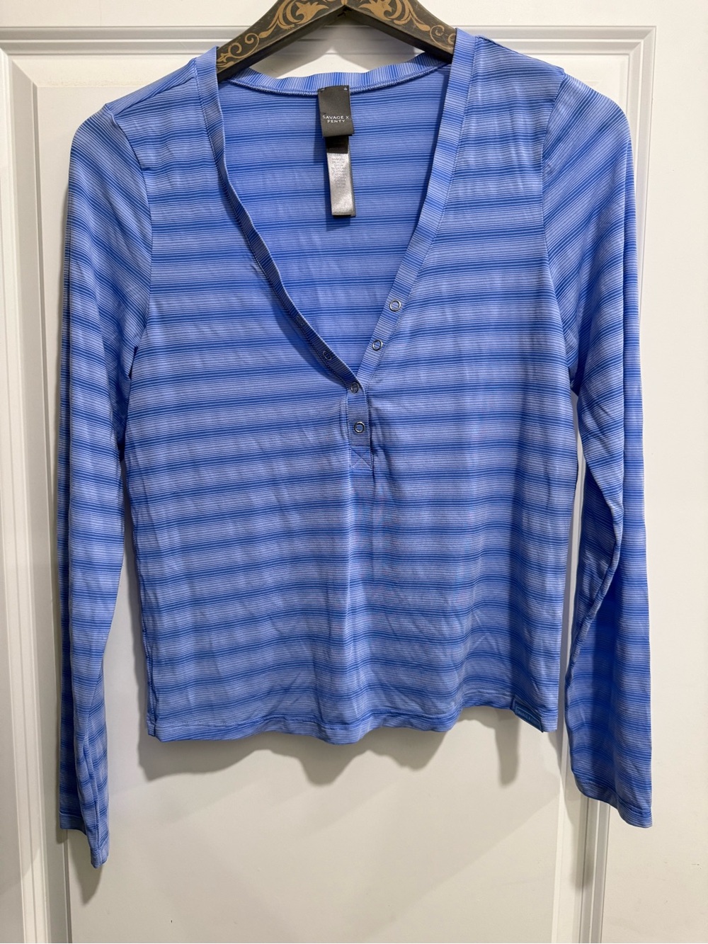 SAVAGE & FENTY Women’s Blue Striped Long-Sleeve Henley Top